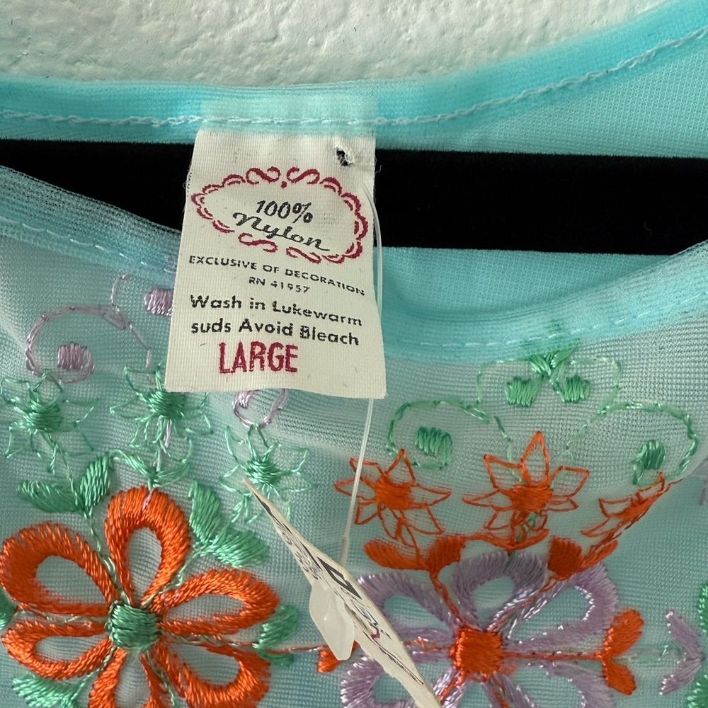 Vintage Floral Embroidered Blue nightgown - Picture 4 of 4